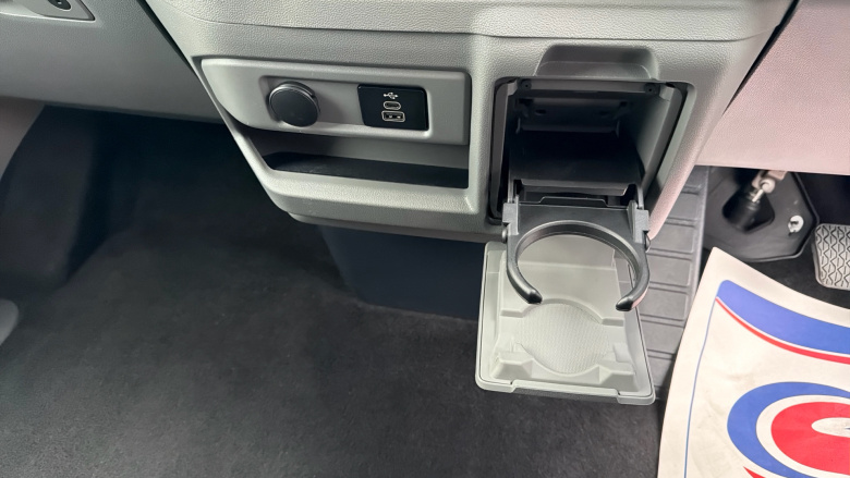 Ford Tourneo Custom 320 L2 Diesel Fwd 2.0 EcoBlue 136ps H1 Titanium 8 seater Auto